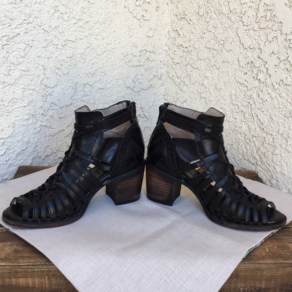 •SOLD• Freebird Leather Wazee Booties 8 fit 8.5 - Picture 4 of 7